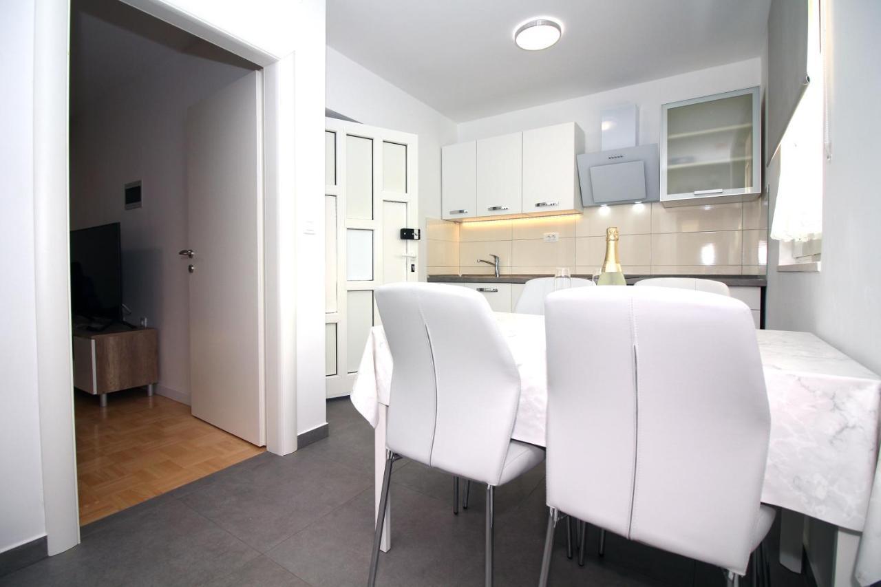 Apartment Stella *